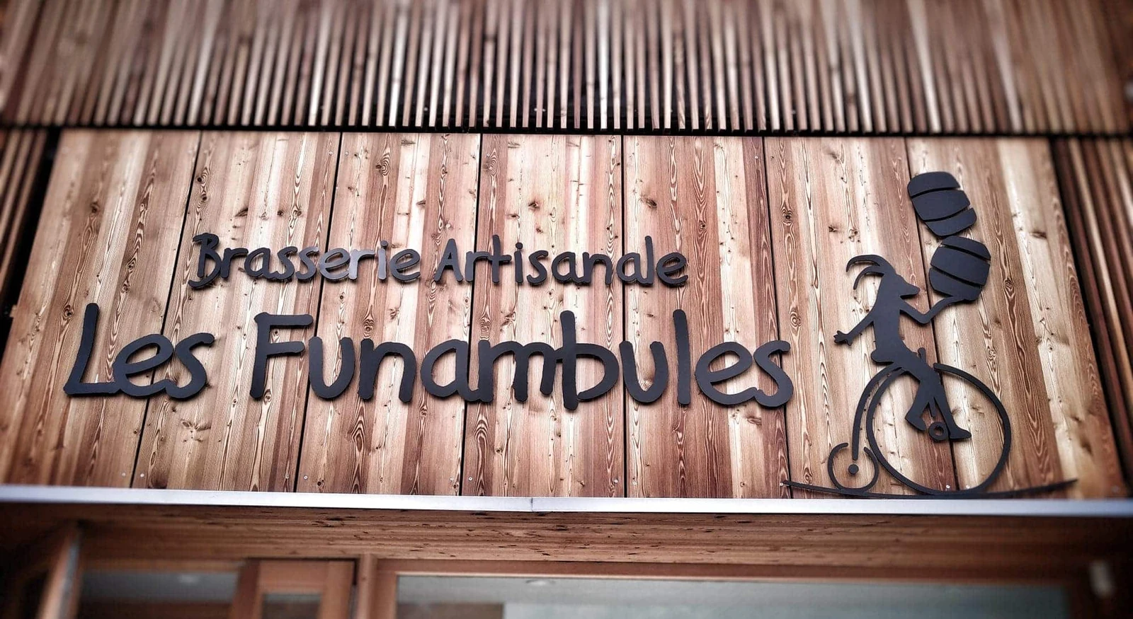 Les Funambules: DG 560, povrat kondenzata i ekonomajzer